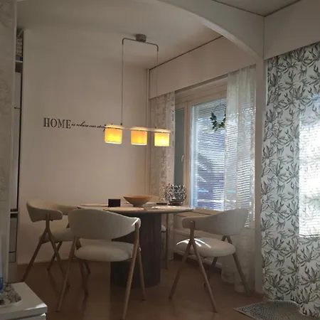Viihtyisae Kaksio Ydinkeskustassa Maantasossa Appartement